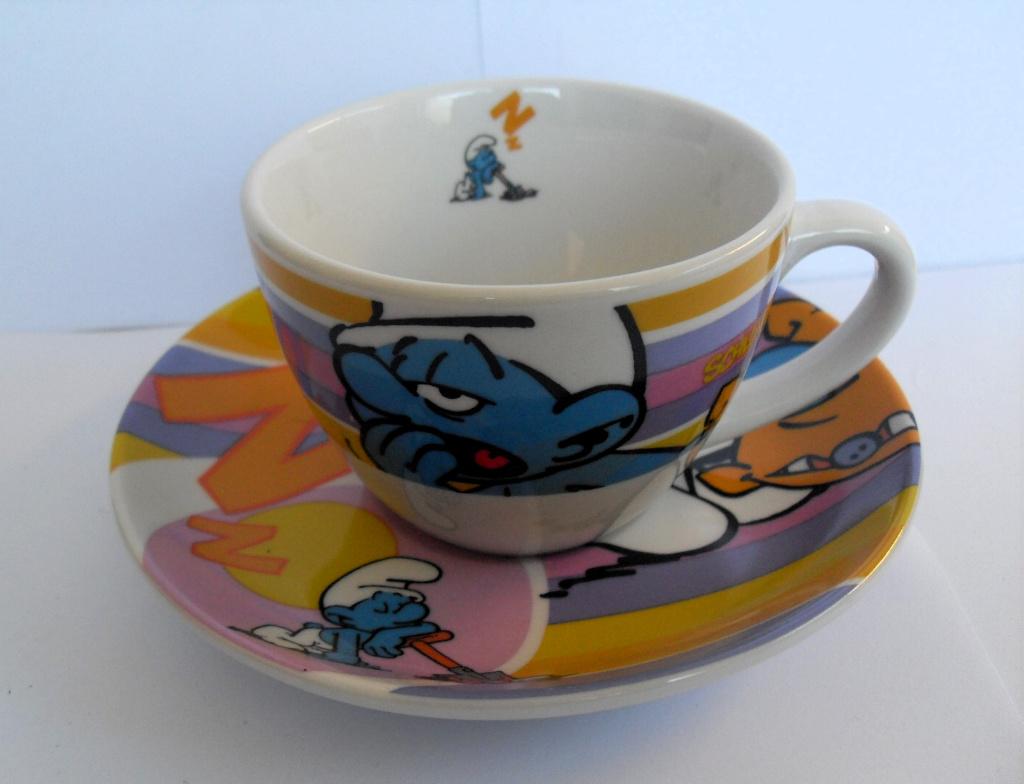 Smurfen Kop en Schotel Servies Luilak Smurf, Ophalen of Verzenden, Zo goed als nieuw, Luilaksmurf, Gebruiksvoorwerp