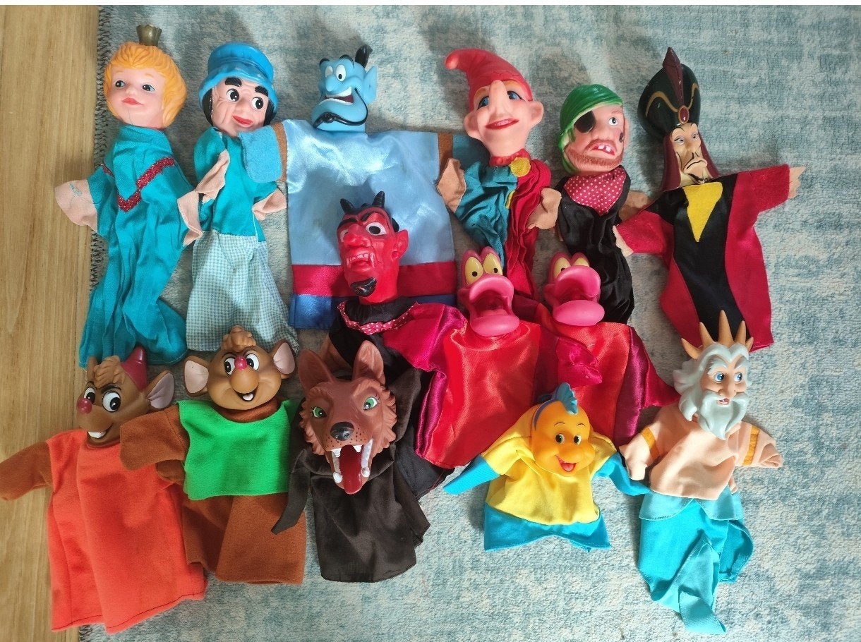 Poppenkast poppen, Ophalen, Carnaval