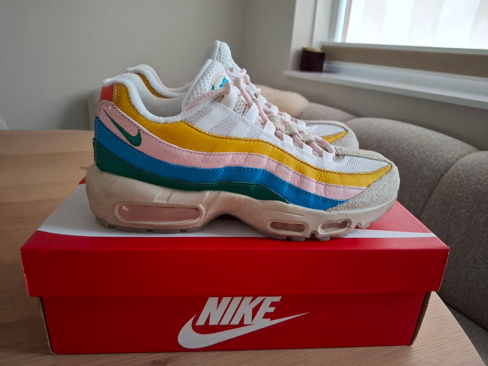 Nike Air Max 95: Rise and Unity., Beige, Ophalen of Verzenden, Nike air max, Sneakers of Gympen