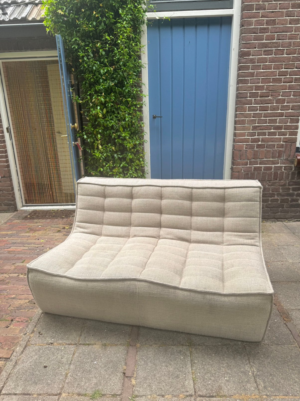 Ethnicraft N701 2-zits bank - Beige, Huis en Inrichting, Banken | Bankstellen, 150 tot 200 cm, Tweepersoons, 75 tot 100 cm, Ophalen of Verzenden