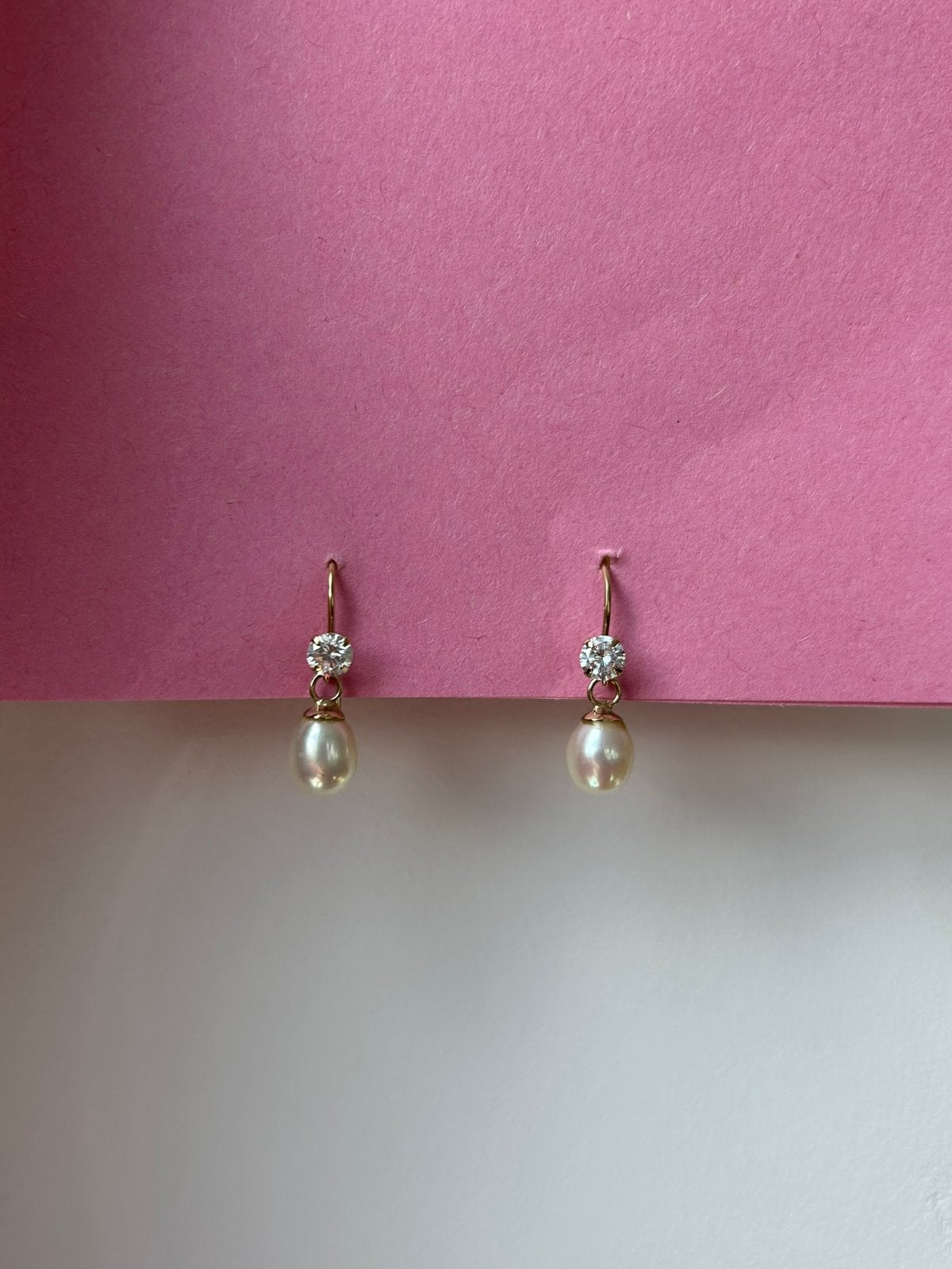 Gouden oorbellen met parels, Sieraden, Tassen en Uiterlijk, Ophalen of Verzenden