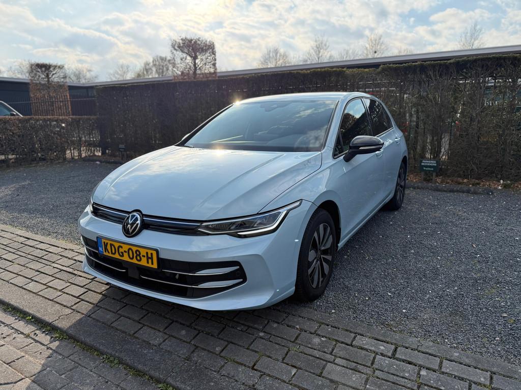 Volkswagen GOLF 1.5 TSI Goal Edition 2025 | Keyless | Stoelv, Auto's, Voorwielaandrijving, 4 cilinders, Blauw, Bedrijf