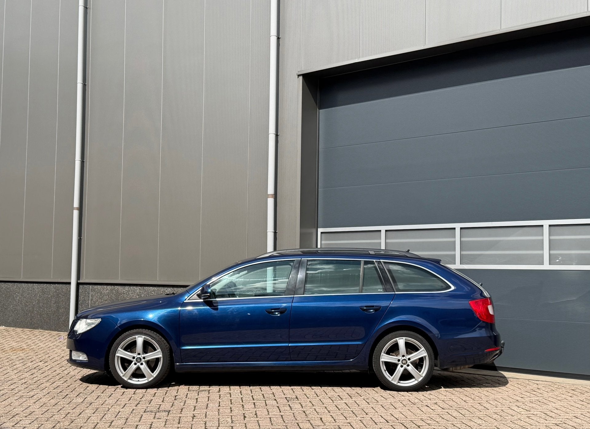Skoda Superb Combi 1.6 TDI Greenline Active Business bj.2013, Voorwielaandrijving, Euro 5, Stof, Gebruikt