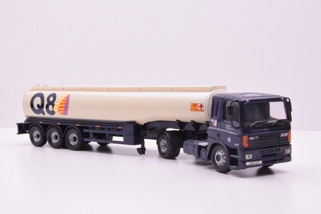 DAF CF  '' Q8 fuels  ''  Corgi, Ophalen of Verzenden, Zo goed als nieuw, Bus of Vrachtwagen, Corgi