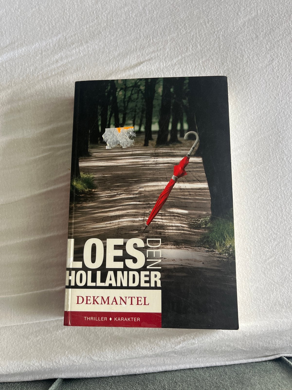 Loes Hollander - Dekmantel (Thriller), Ophalen of Verzenden, Gelezen, Nederland