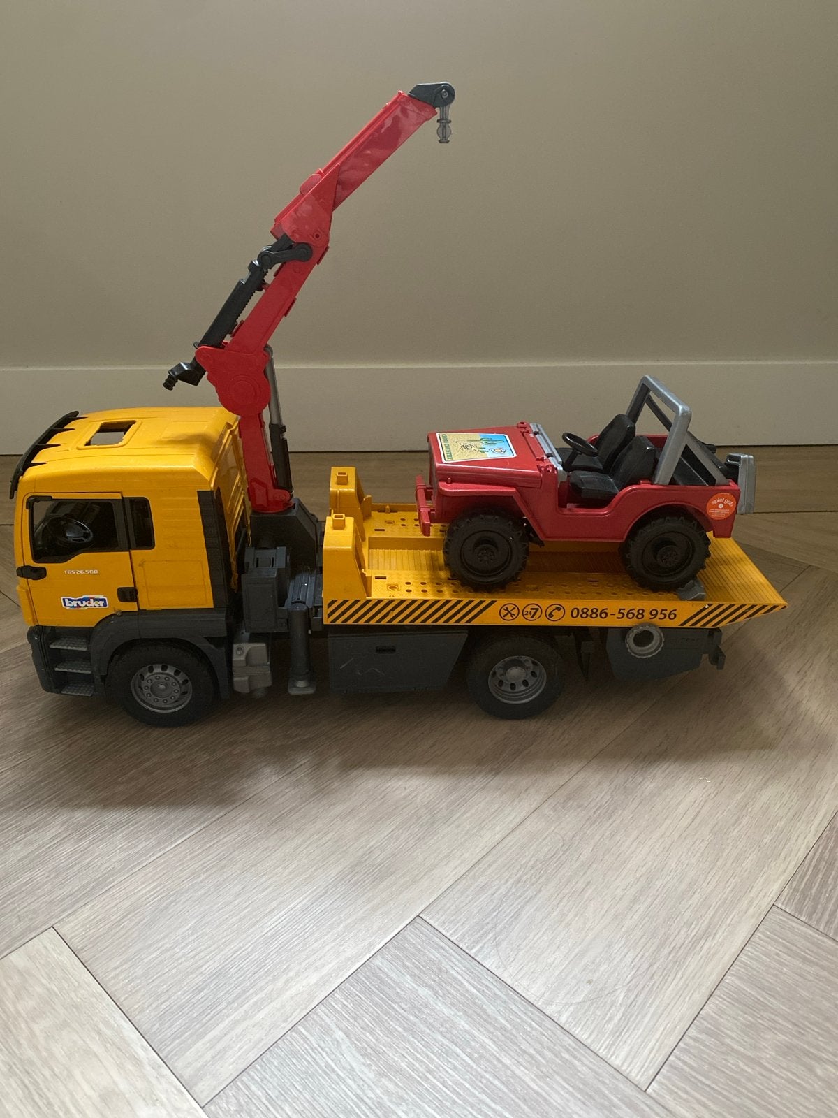Bruder Takelwagen met Jeep, Ophalen of Verzenden, Gebruikt