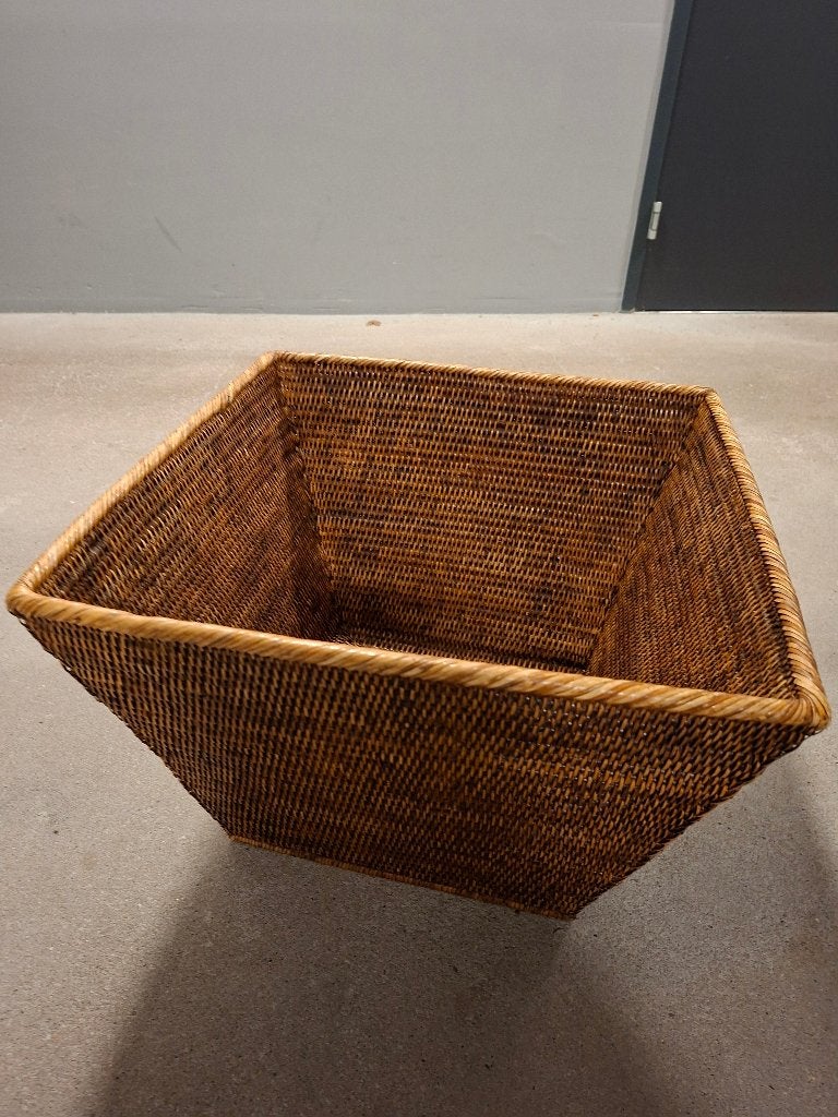 RIETEN MAND VIERKANT, Ophalen, Mand, Vierkant, Zo goed als nieuw