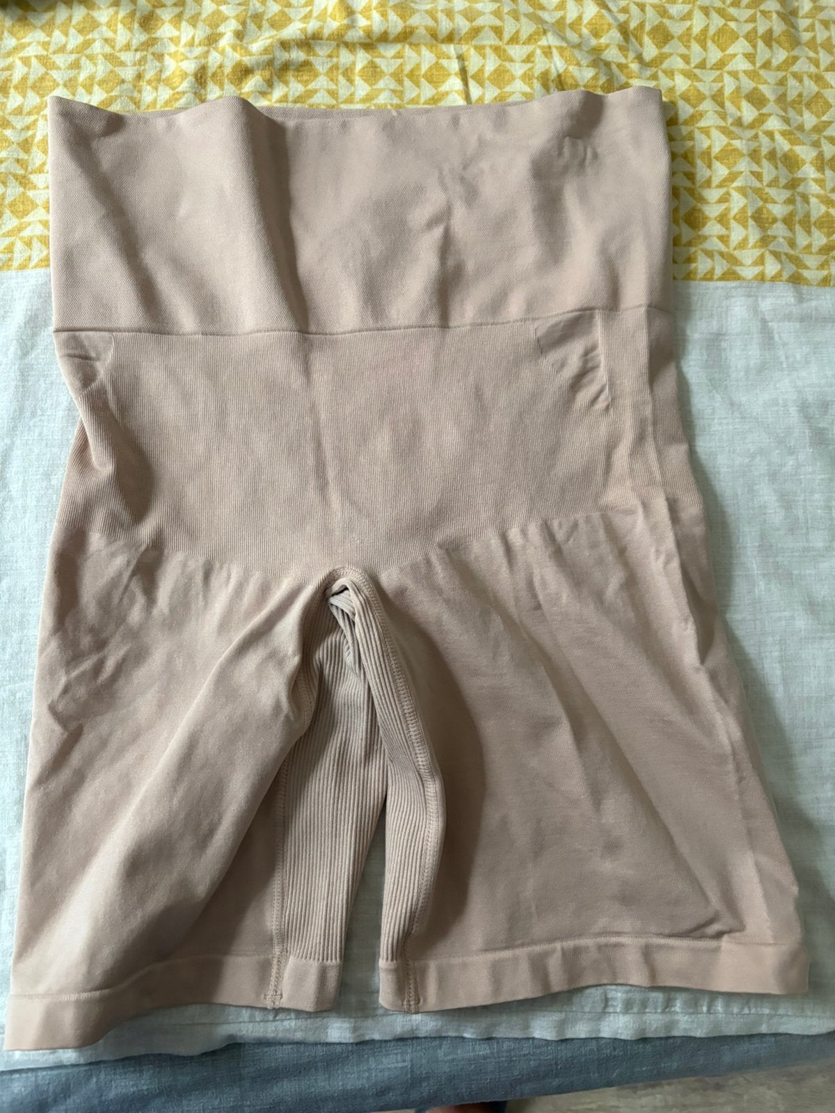 Naadloos slimming bodyshort, Verzenden, Beige, Broekje of Short