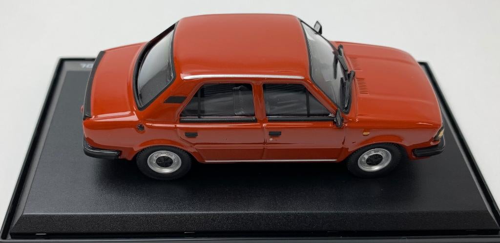 JSN Abrex 1:43 Skoda 120L donker oranje 1984, Overige merken, -, Nieuw, Ophalen of Verzenden