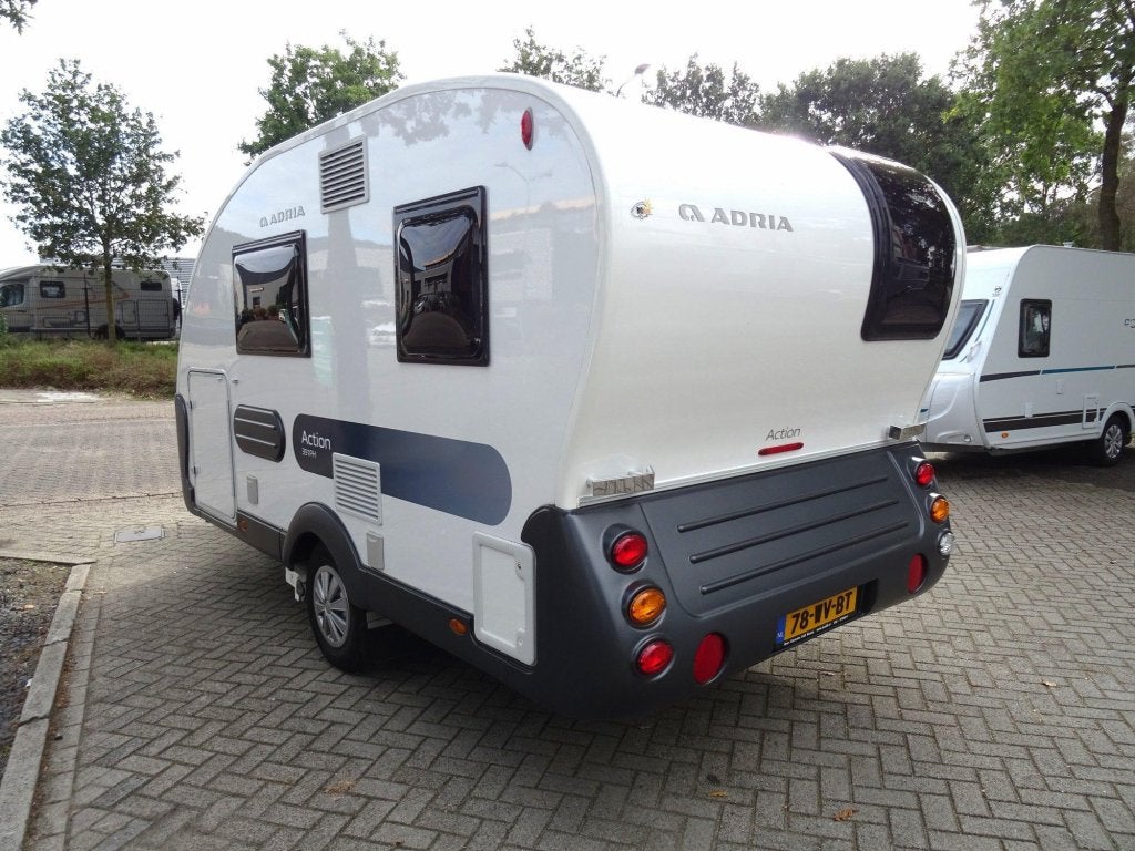 Adria Action 391 PH mover en unico luifel, Caravans en Kamperen, Bedrijf, 750 - 1000 kg, Adria, 4 tot 5 meter