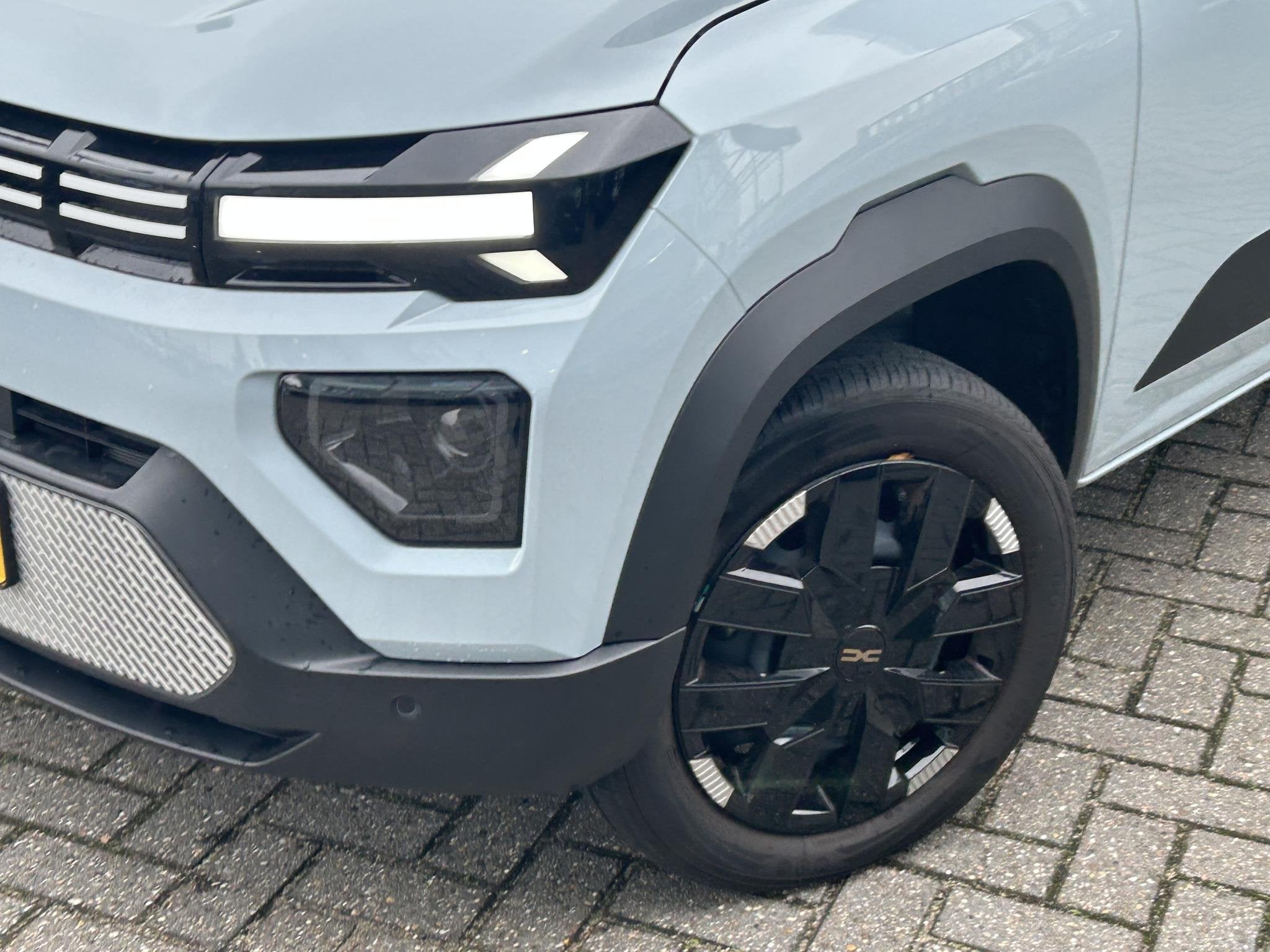 Dacia Spring Extreme 100 24.3 kWh | Navigatie | Camera | App, Auto's, 970 kg, Huisgarantie, Met garantie (alle), 4 stoelen