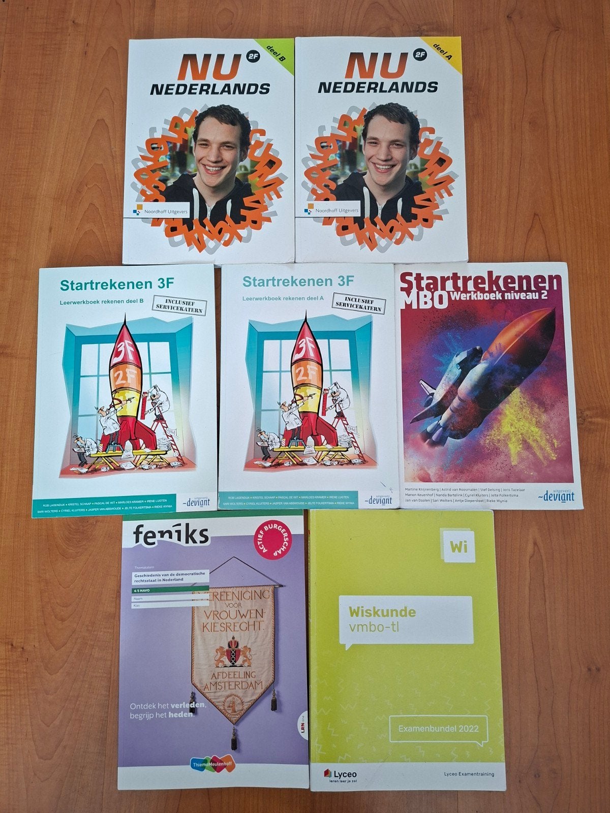 Overcomplete schoolboeken/leermiddelen - niet gebruikt, Boeken, Ophalen of Verzenden, Nieuw, VMBO, Nederlands