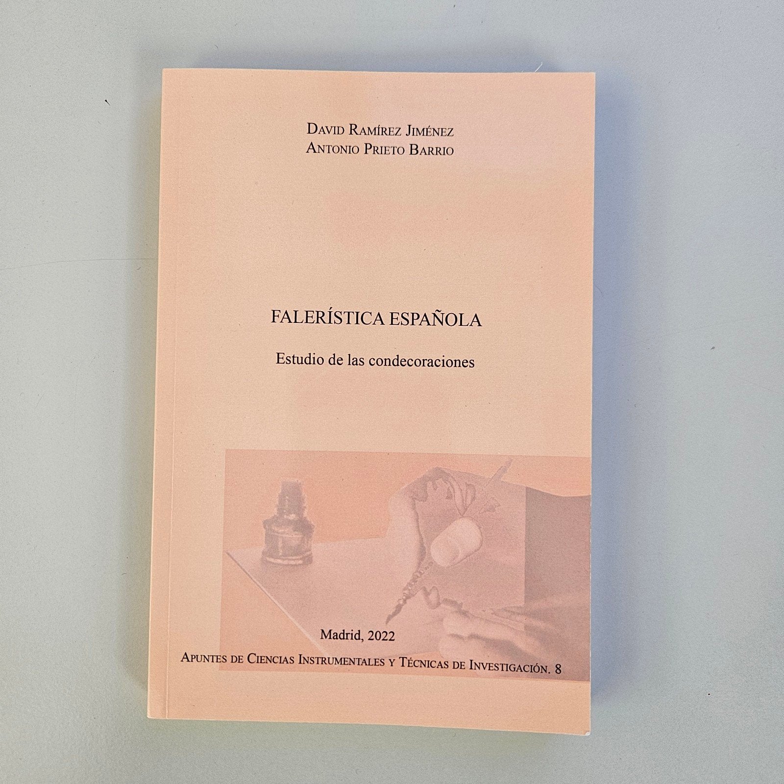 Falerística Española: Studie van Spaanse onderscheidingen, Ophalen of Verzenden, Landmacht, Boek of Tijdschrift