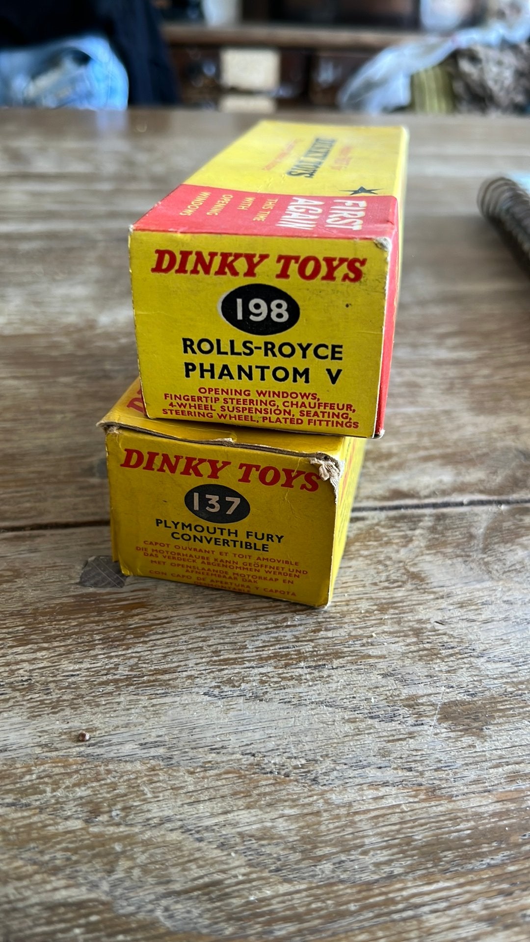 2 lege oude Dinky Toys doosjes nr.198 & 137, Ophalen of Verzenden, Zo goed als nieuw, Auto, Dinky Toys