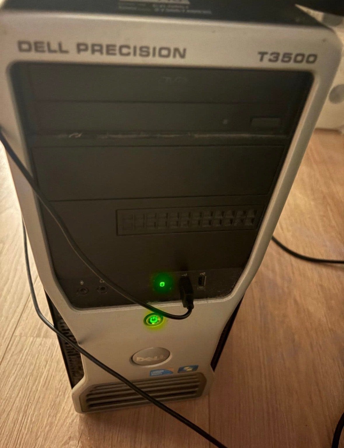 3.Actie DELL Precision T3500 Workstation - Xeon W3670, Computers en Software, Ophalen, Gebruikt, 8 GB, Gaming