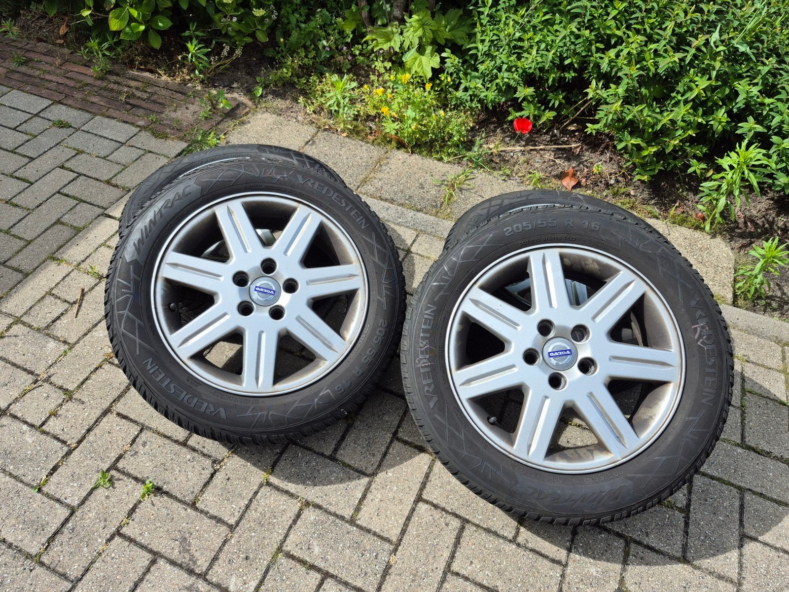 Volvo velgen met Vredestein winterbanden 205/55 R16, Ophalen, Gebruikt