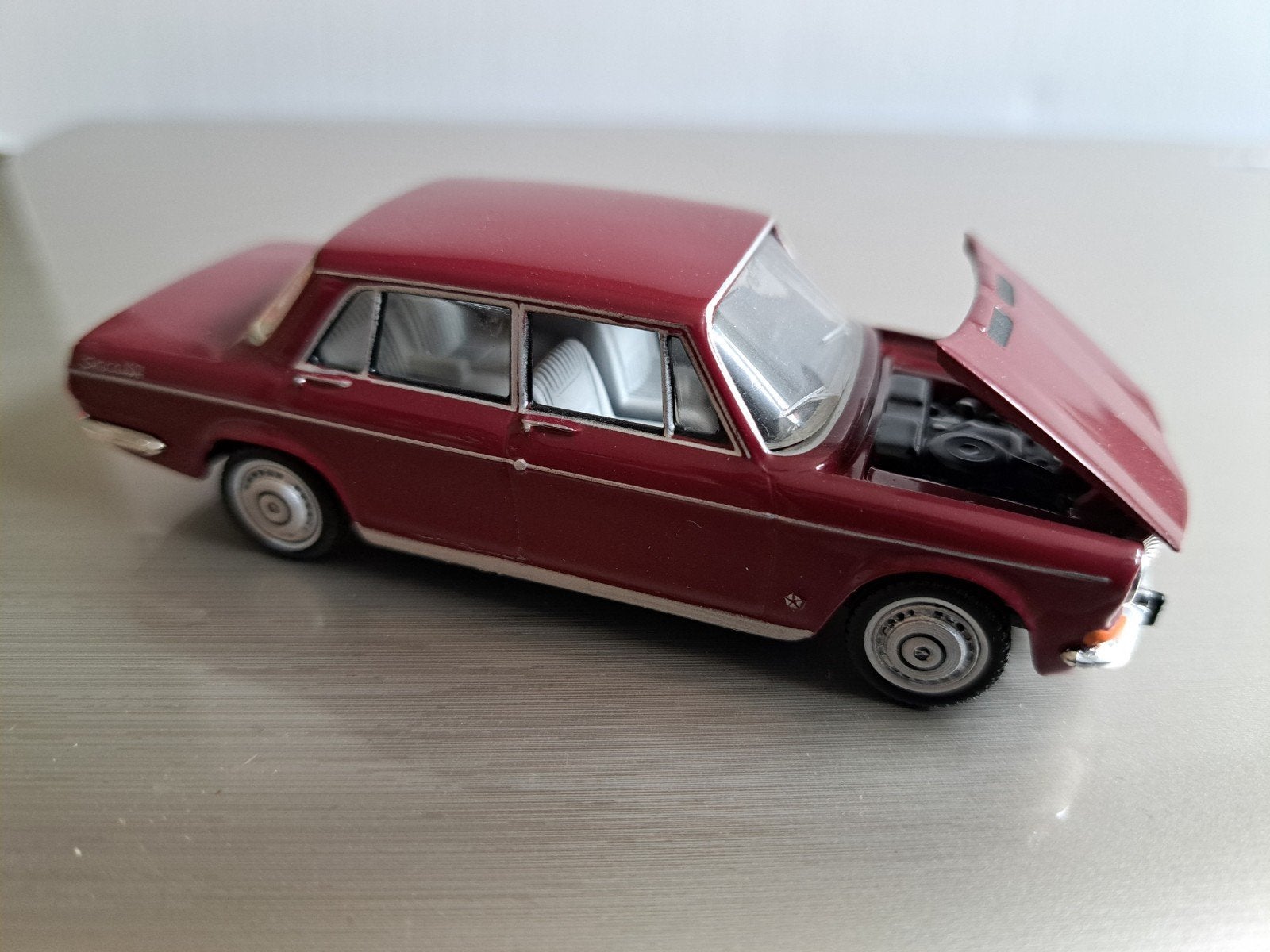 Simca 1501, Norev 1:43, nieuw met openslaande motorkap, Ophalen of Verzenden, Nieuw, Auto, Norev