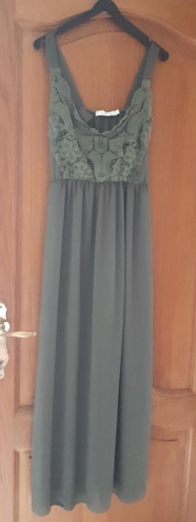 LolaLiza - Zomerse, lange jurk - khaki - maat XS, Verzenden, Zo goed als nieuw, Maat 34 (XS) of kleiner, Lola Liza