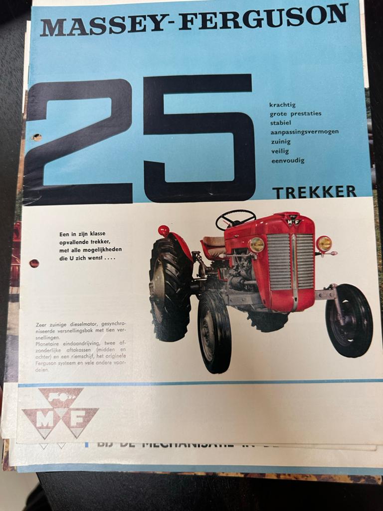 Oude Massey Ferguson 25 Trekker Folder Jaren '60, Ophalen of Verzenden, Zo goed als nieuw