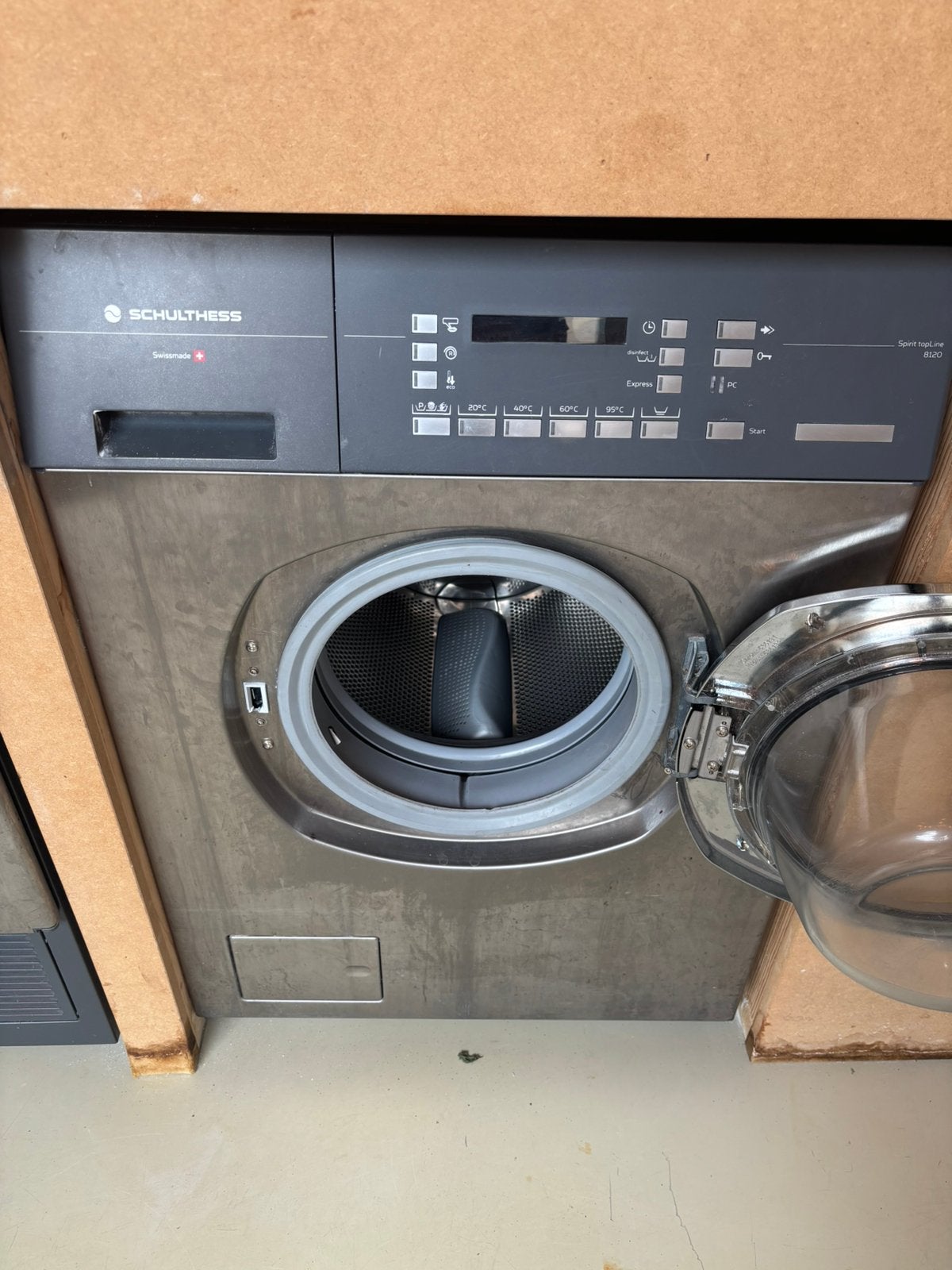Schulthess wasmachine en droger, Ophalen, Gebruikt, 1200 tot 1600 toeren, Voorlader