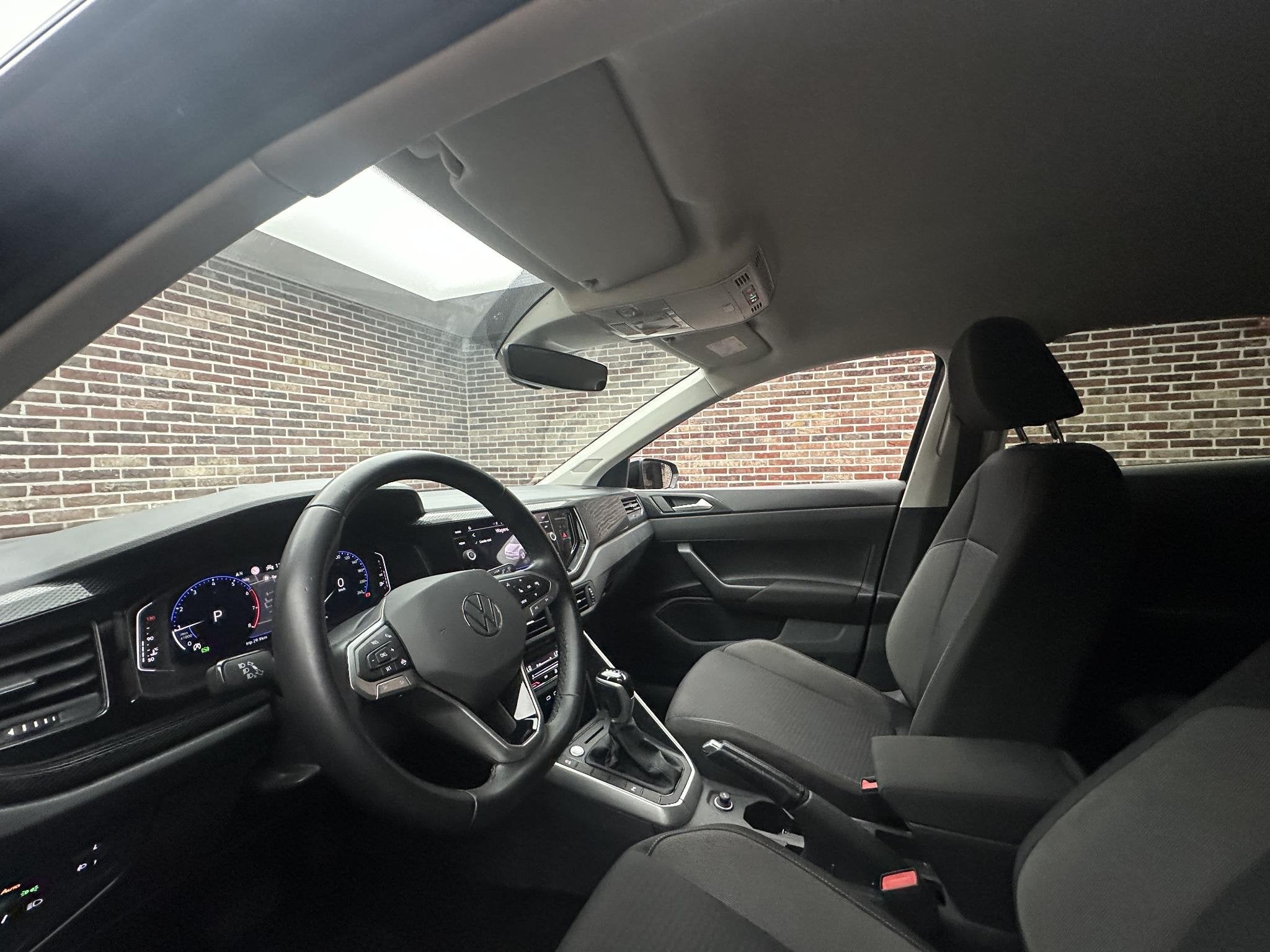 Volkswagen Polo 1.0 TSI Life Business, Stof, Gebruikt, 95 pk, Zwart