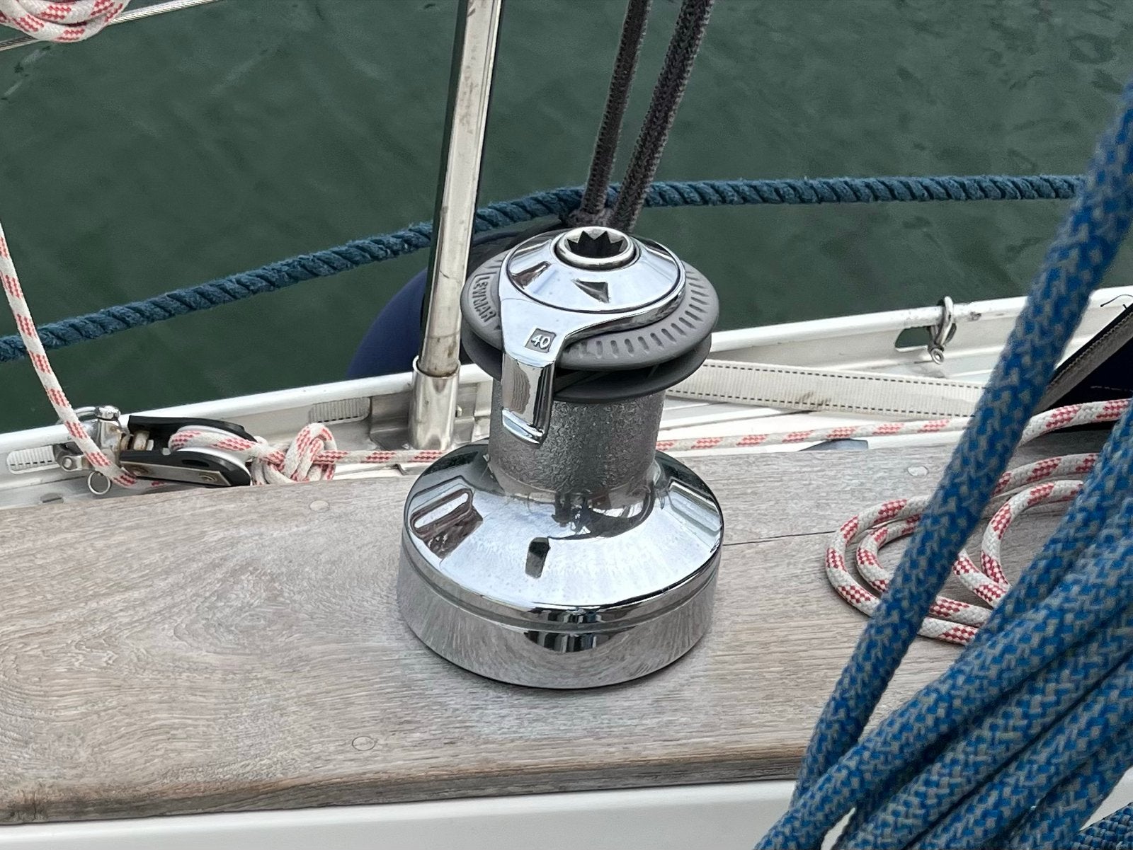 Een set van 2 Lewmar Ocean lieren ST 40, Ophalen of Verzenden, Gebruikt, Overige typen