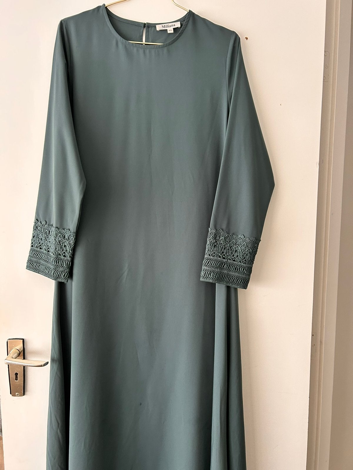 Abaya nieuw met siermouwtjes maat m/L, Ophalen of Verzenden, Zo goed als nieuw, Maat 38/40 (M), Overige typen