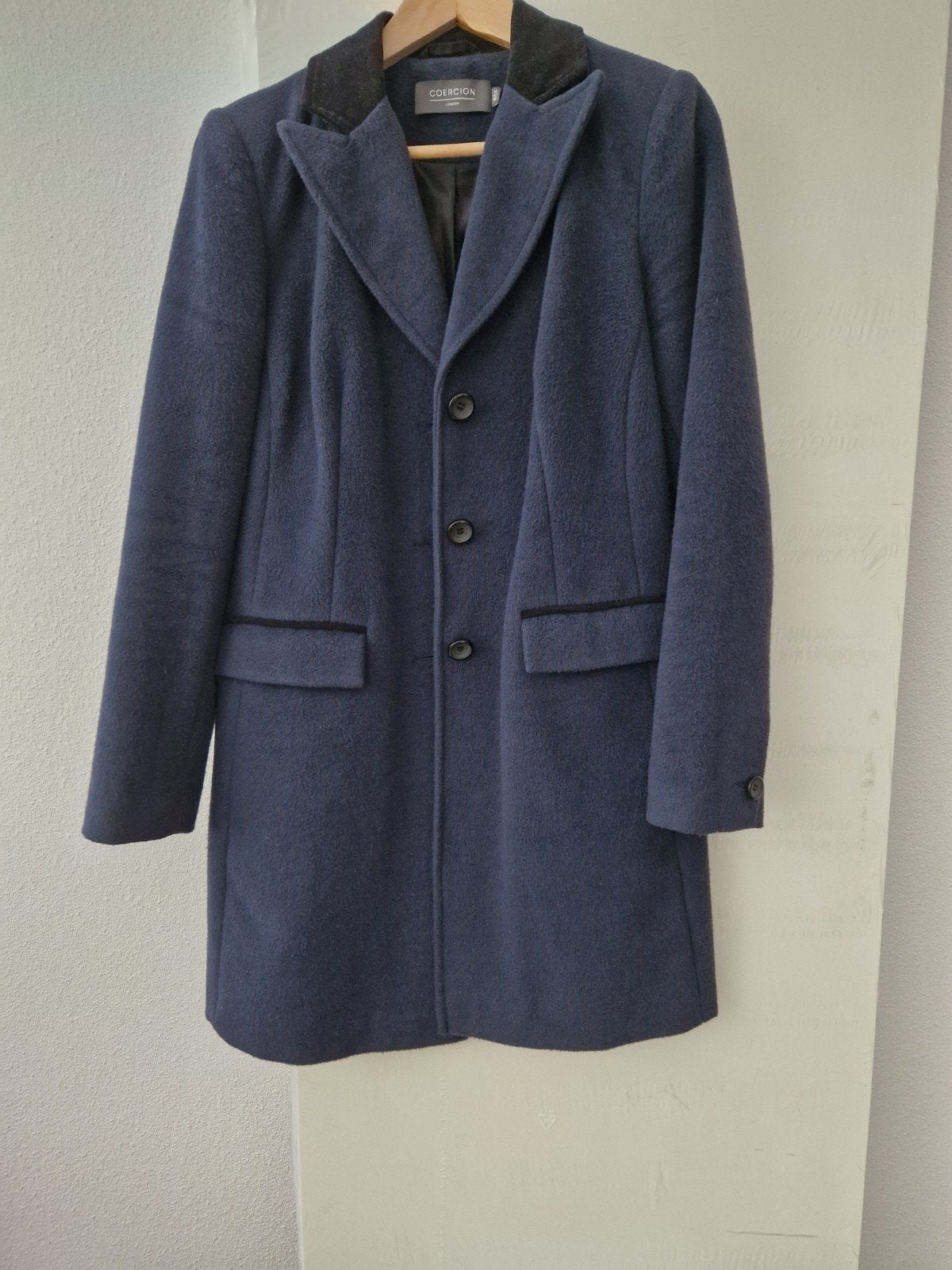 Coercion London. Mantel dames. Nieuwstaat. Maat 40, Maat 38/40 (M), Blauw, Coercion London., Ophalen of Verzenden