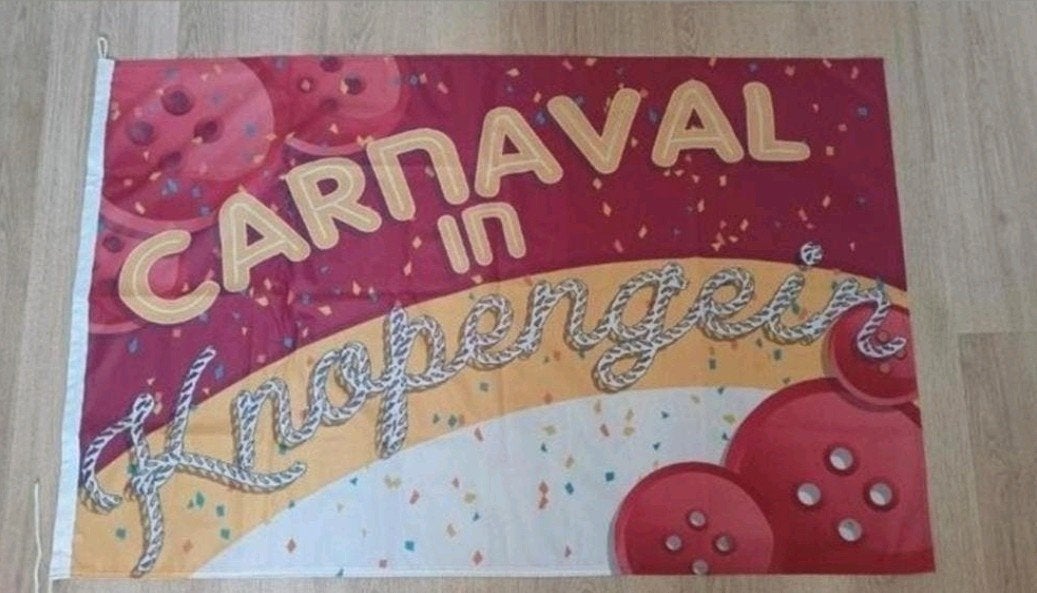 Vlag Carnaval Montfoort Knopengein Les Boutonniers, Diversen, Ophalen of Verzenden, Nieuw