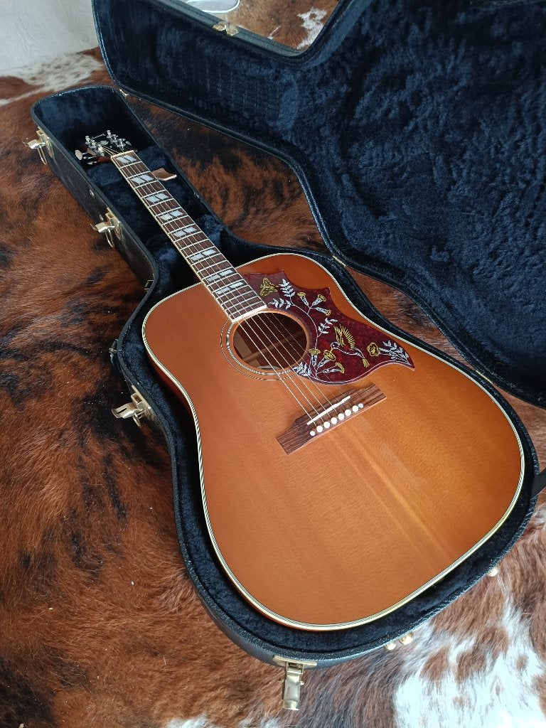 Gibson Hummingbird 2014 met koffer, Ophalen, Gebruikt, Western- of Steelstringgitaar, Met (piezo-)element