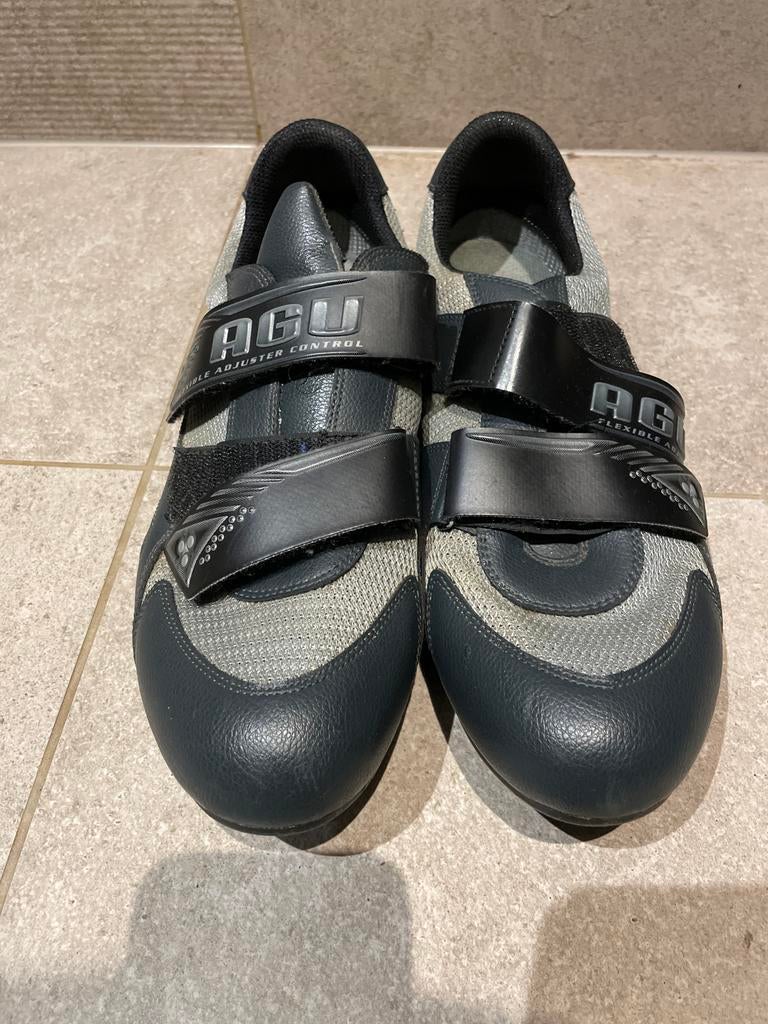 AGU Fietsschoenen - gebruikt, Ophalen of Verzenden, Zo goed als nieuw