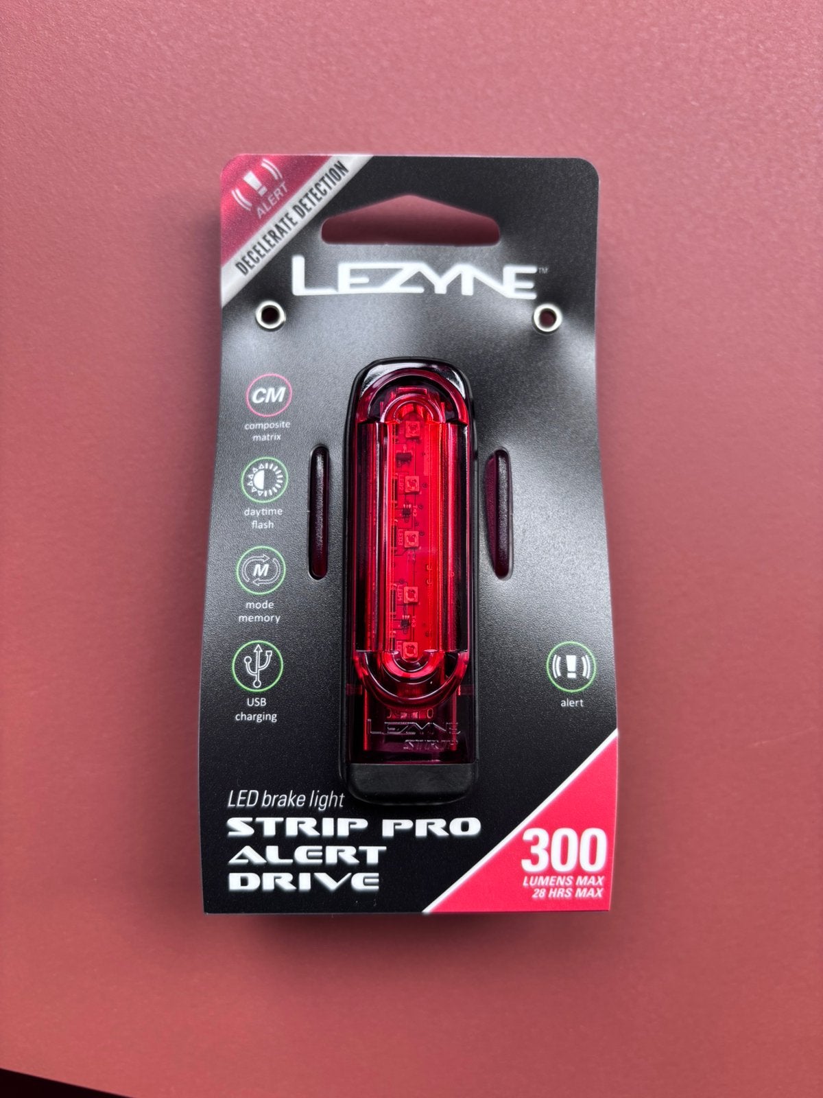 Lezyne Strip Pro Break Light Racefiets, Kunststof, Ophalen of Verzenden, Zo goed als nieuw, Verlichting