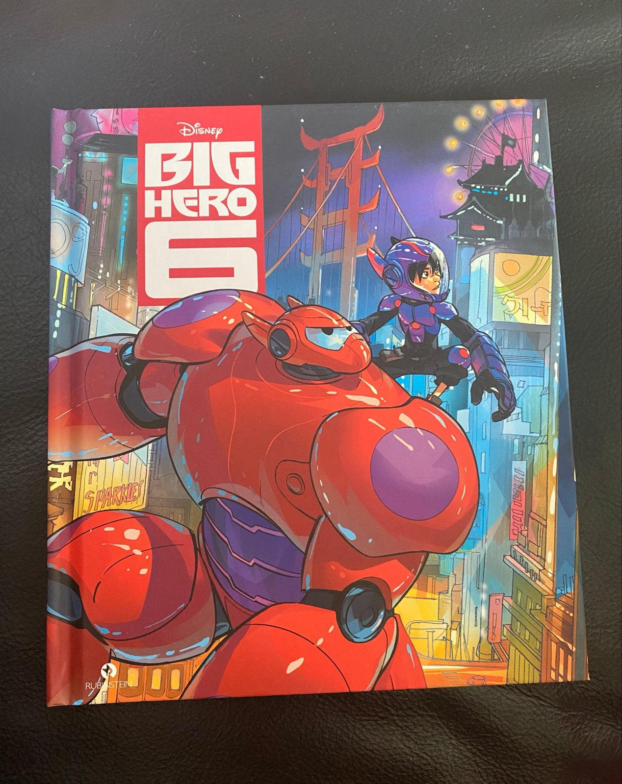Disney Big Hero 6 Boek met CD - Zo goed als nieuw, Ophalen of Verzenden, Zo goed als nieuw, Fictie