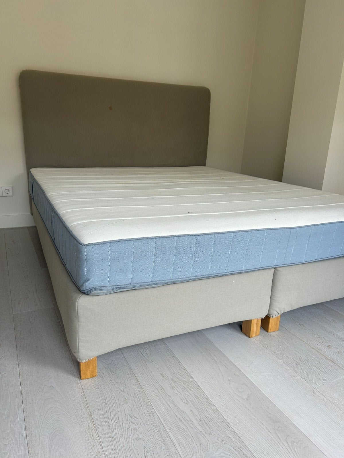 Bed met hoofdbord 160cm, Ophalen, Tweepersoons, 160 cm