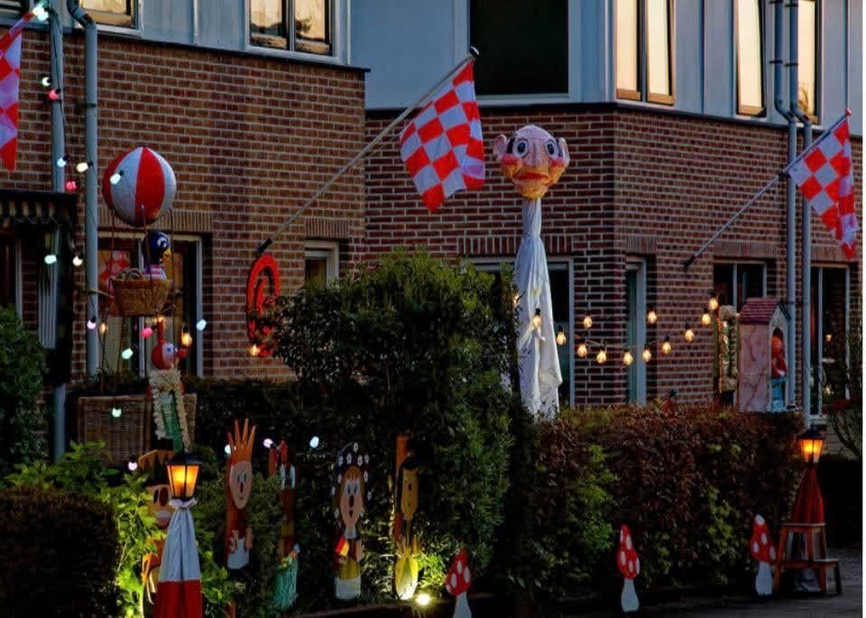 Straatversiering Efteling, Hobby en Vrije tijd, Fantasie, Gebruikt, Handgemaakt, Meerkleurig