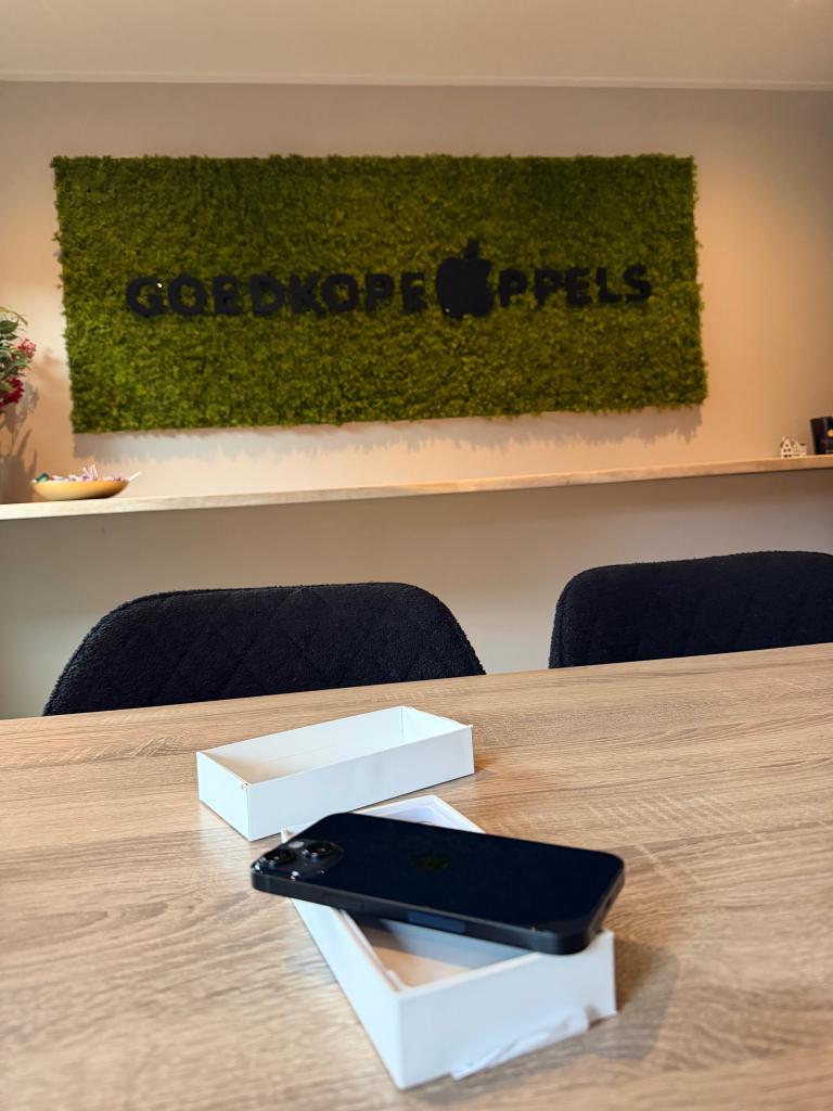 iPhone 14 256GB Zwart | 100% accu, Apple, Zwart, Cupertino California, Zonder simlock