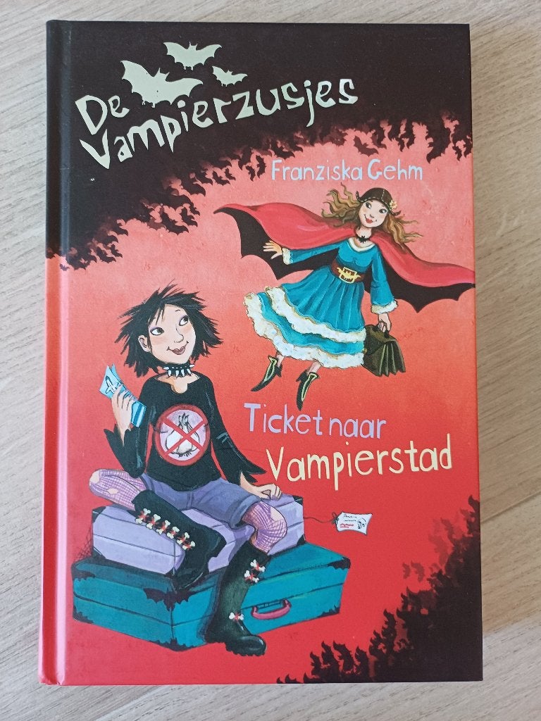 De Vampierzusjes - Ticket naar Vampierstad (deel 5), Boeken, Ophalen of Verzenden, Zo goed als nieuw, Franziska Gehm