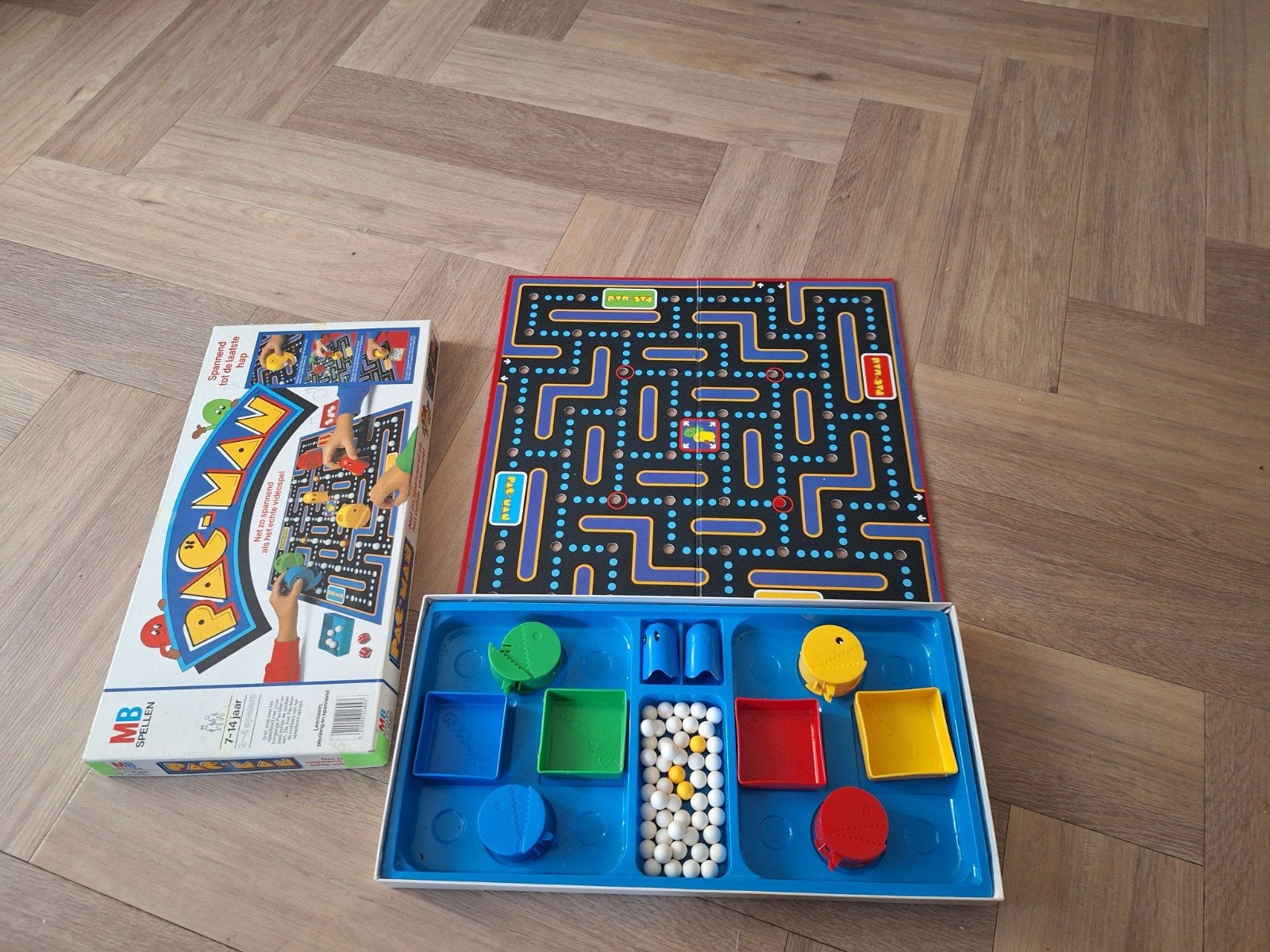 Vintage Pac-Man Bordspel van MB Spellen - Gebruikt, Drie of vier spelers, Ophalen of Verzenden, Gebruikt, MB Spellen