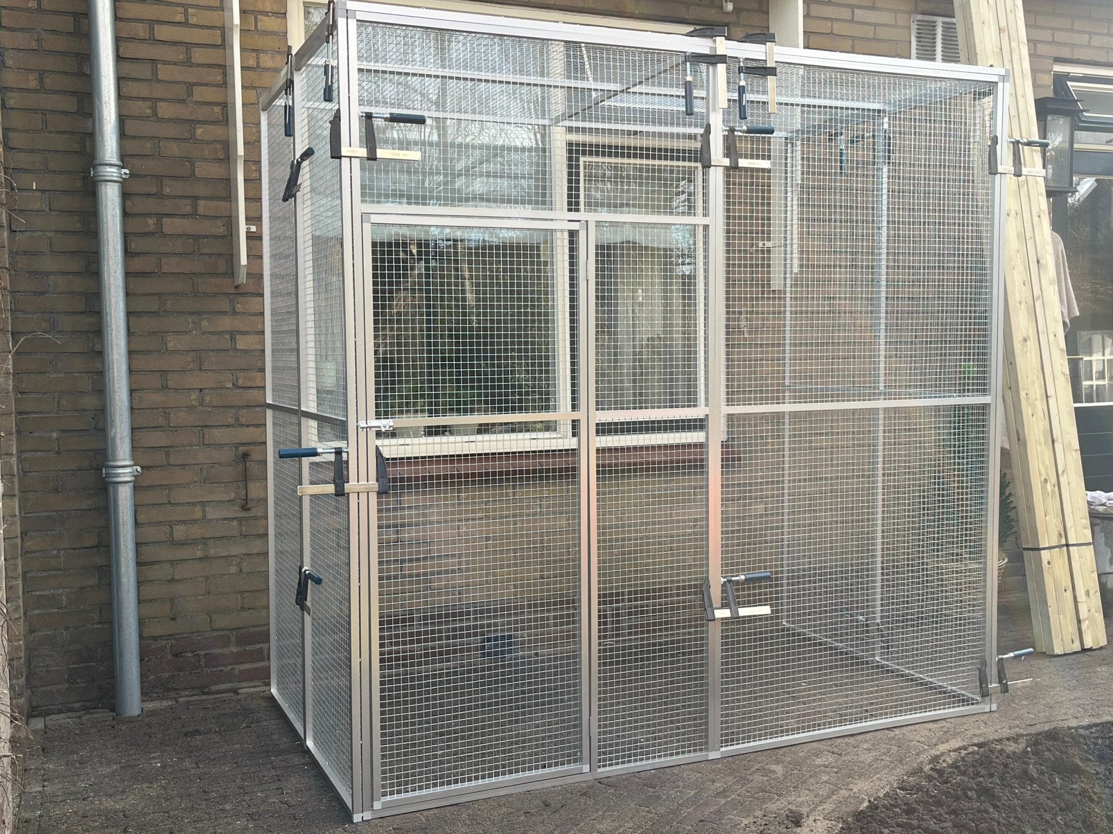 Aluminium volieres en kattenrennen op maat en in RAL-kleur!, 4221LV, Info@vandoorntimmerwerken.com, Ophalen of Verzenden, Van Doorn timmerwerken