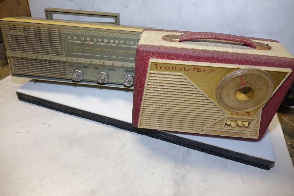 2X vintage transistor radio jaren 60 draagbare radio, Verzenden
