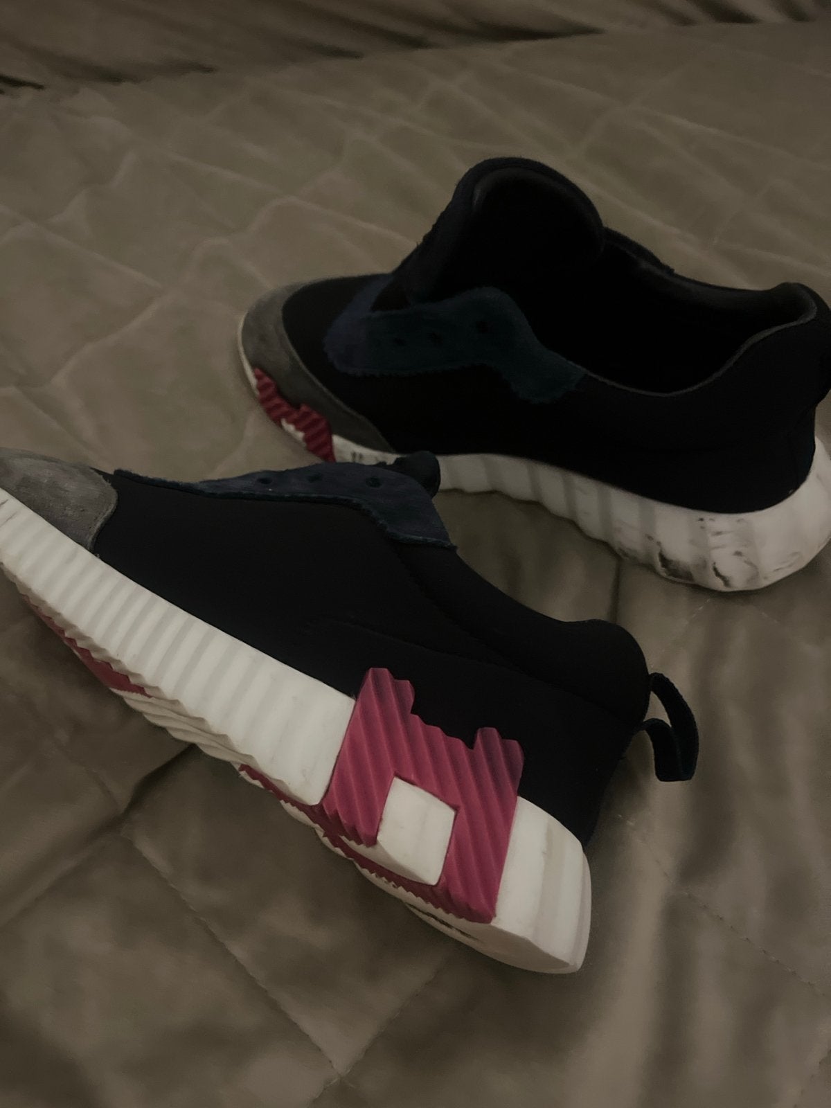 Mooie Hermes schoenen maat 36, Ophalen of Verzenden, Gedragen, Zwart, Sneakers of Gympen