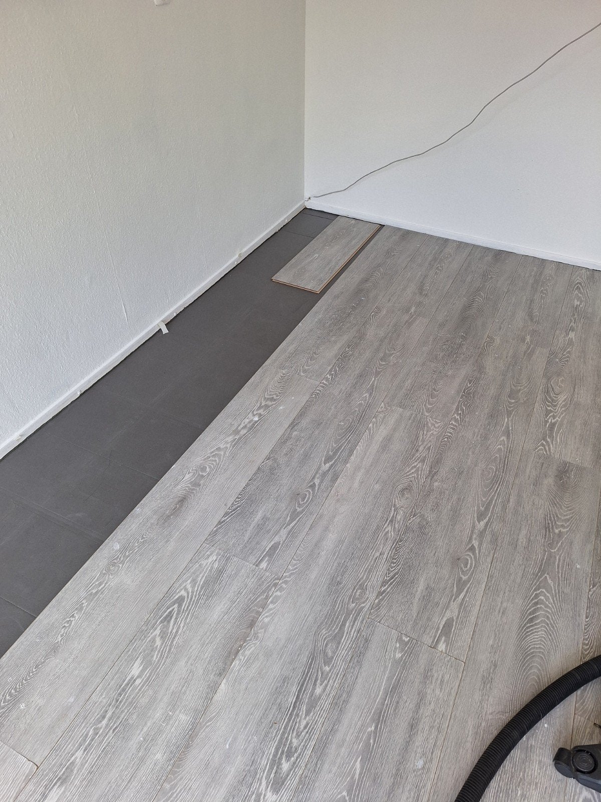 Laminaat gratis, Huis en Inrichting, Stoffering | Vloerbedekking, Ophalen, Gebruikt, Grijs, 10 tot 25 m²