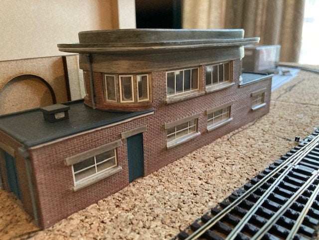 Seinhuis NMBS Bachmann, Hobby en Vrije tijd, Bachmann, Gelijkstroom of Wisselstroom, Brug, Tunnel of Gebouw, Ophalen of Verzenden