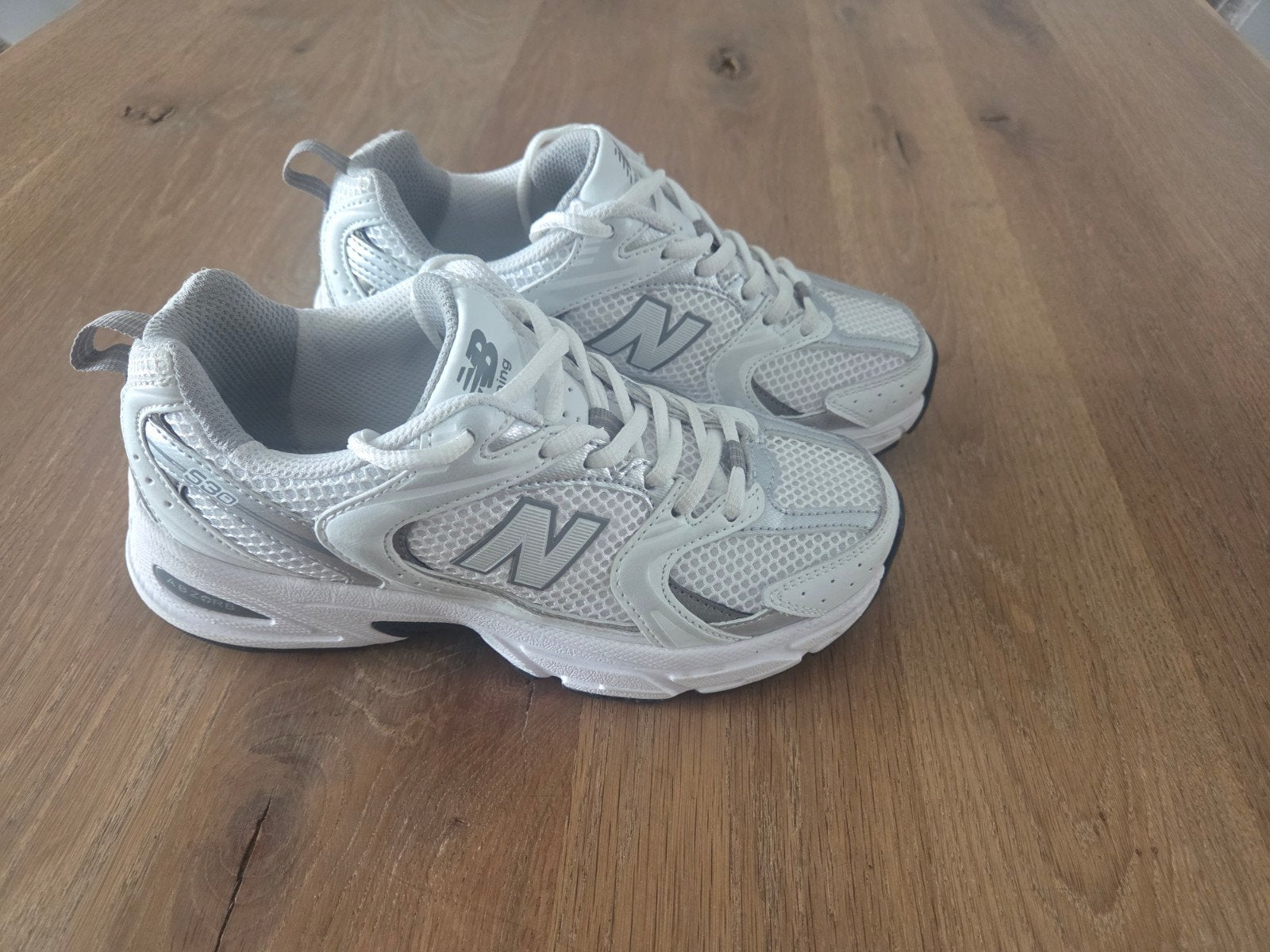 New Balance 530, Ophalen of Verzenden, Zo goed als nieuw