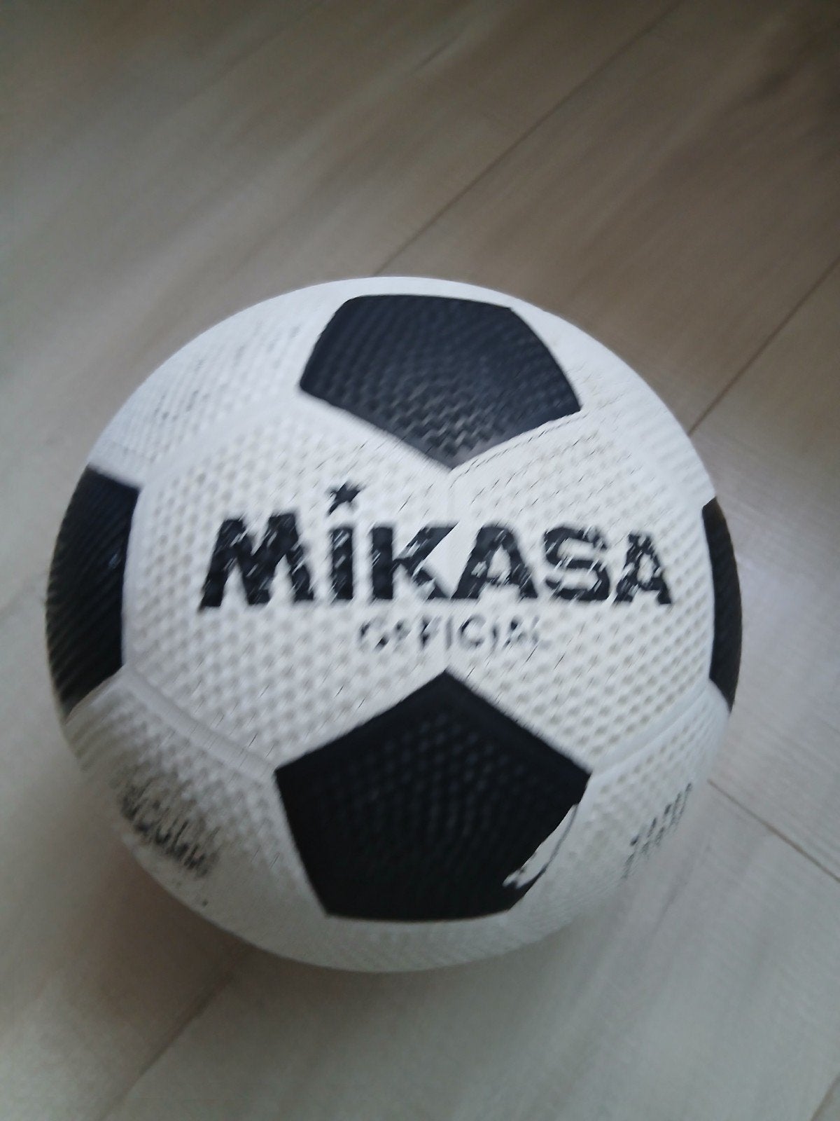 Mikasa Voetbal - Zwart/Wit, Sport en Fitness, Maat XL, Ophalen, Gebruikt, Bal