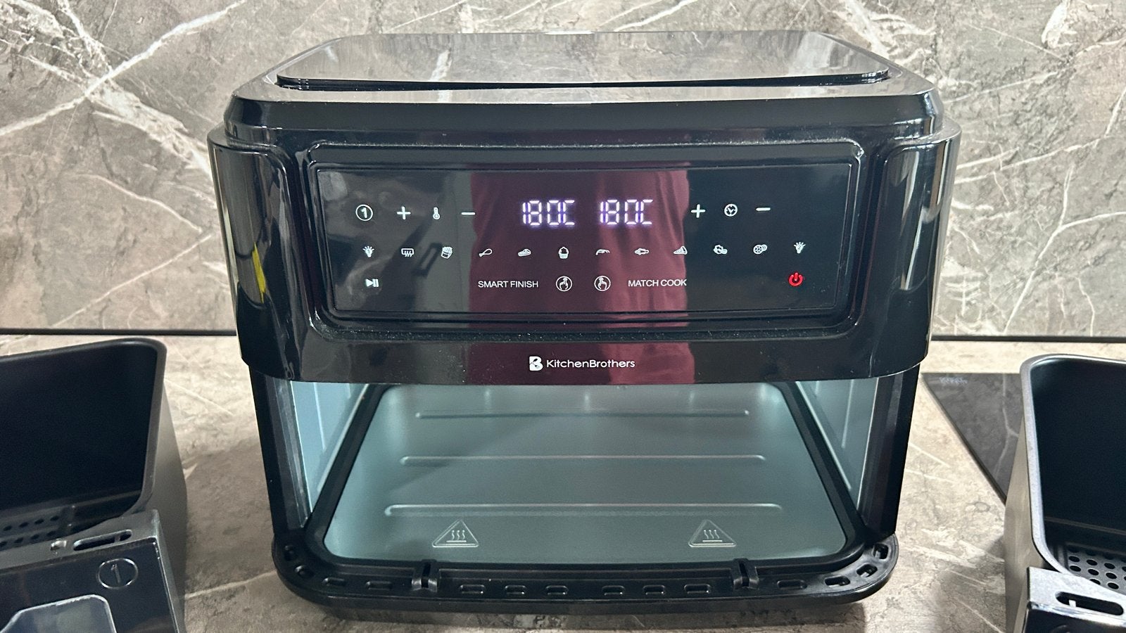 Foto 2 van KitchenBrothers Airfryer met dubbele manden