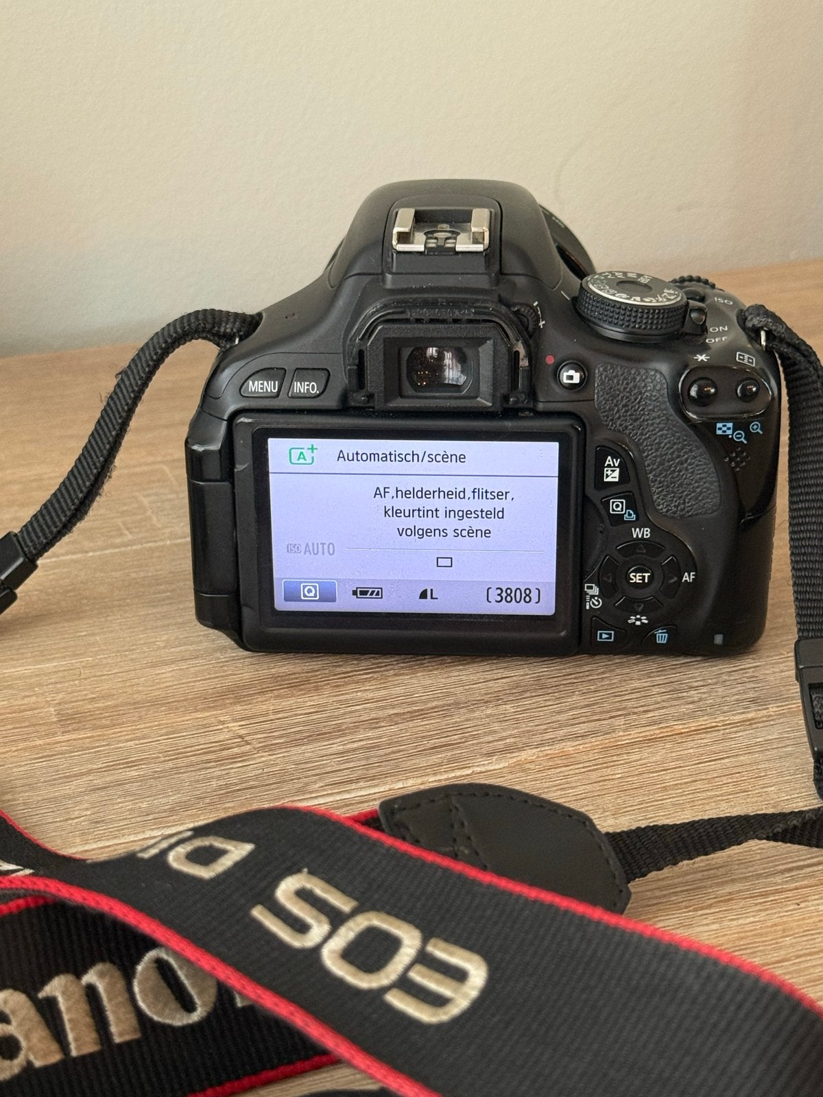 Foto 7 van Canon EOS 600D spiegelreflexcamera met accessoires