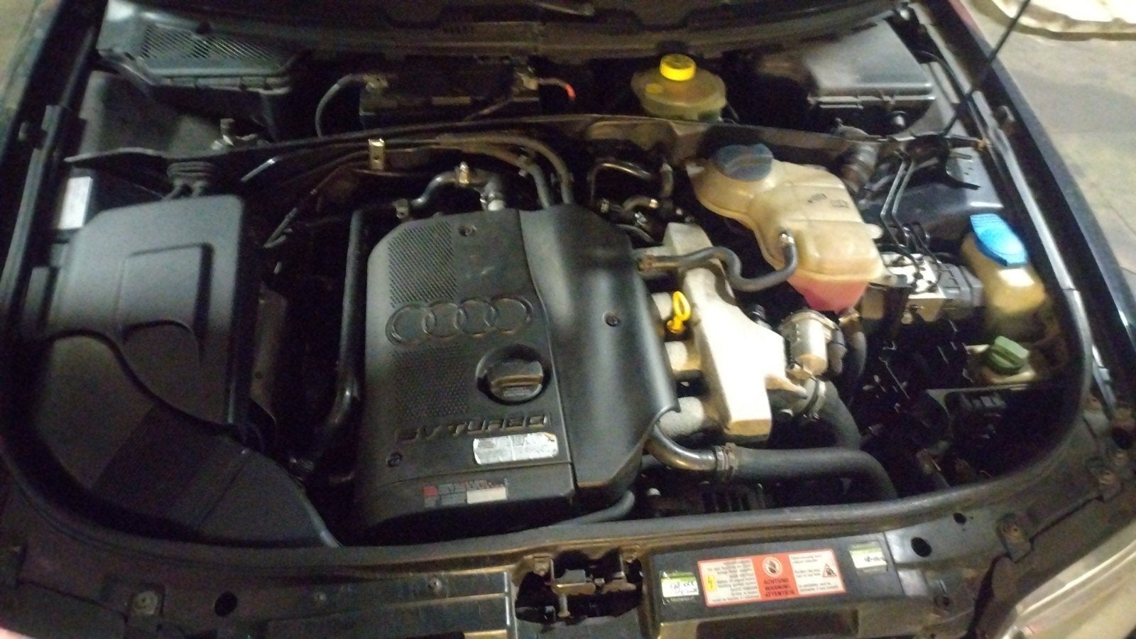 1.8t AWT met 5bak motor audi volkswagen a4 A6 passat, Auto-onderdelen, Ophalen, Audi, Motorkap