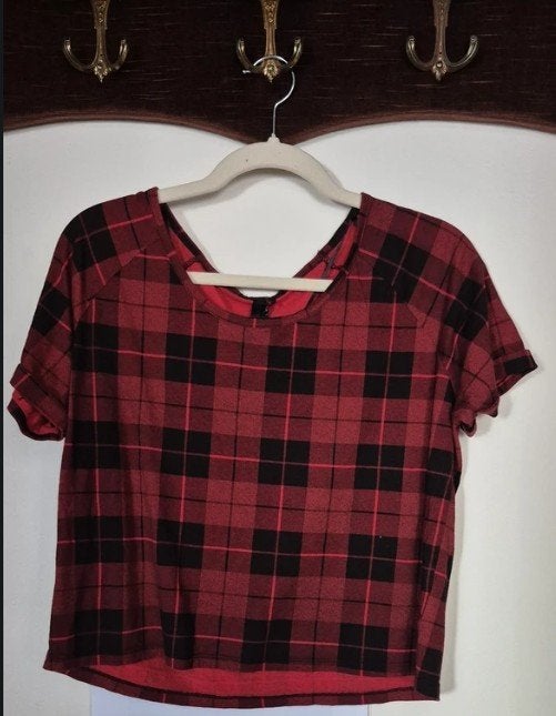 CoolCat crop top rood/zwart, Maat 42/44 (L), Ophalen of Verzenden, Coolcat, Korte mouw