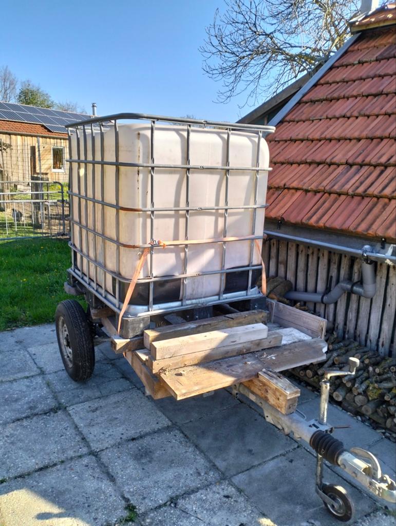 Te koop ibc vat op onderstel, 150 liter of meer, Ophalen